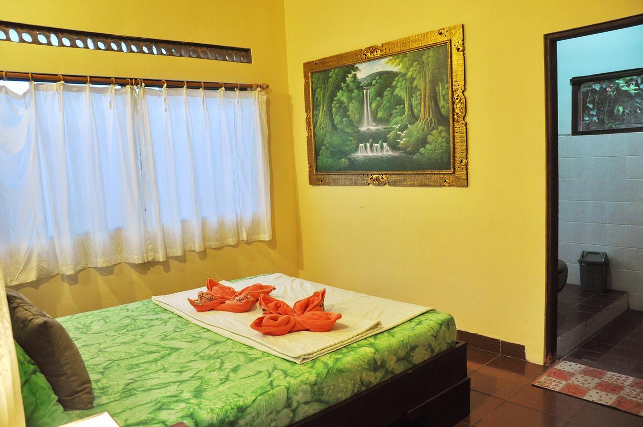 Soni Backpacker House Hostel Ubud  Exterior photo